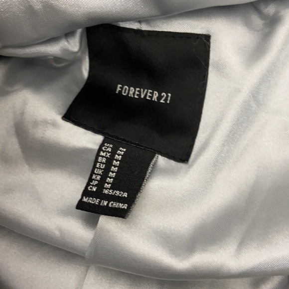 NWOT Forever 21 Faux Fur Coat w/ Hood - Picture 7 of 11